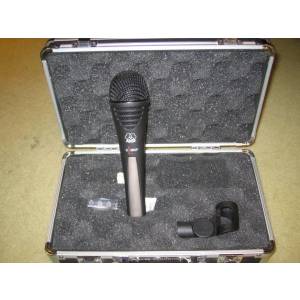 MICROFONO AKG d3800