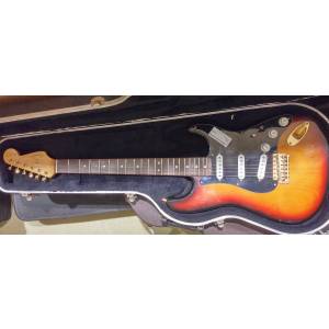 CHITARRA ELETTRICA FENDER STEVE RAY VAUGHAN