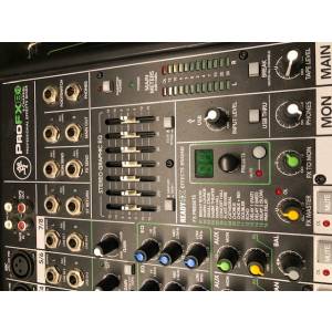 MIXER MACKIE PRO FX8V2