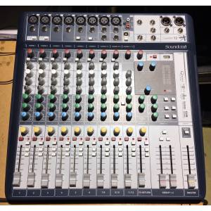 Mixer SOUNDCRAFT Signature 12