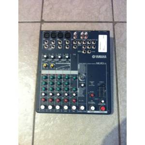 MIXER YAMAHA MG82CX